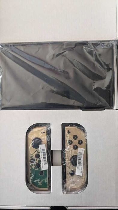 Nintendo Switch Oled The Legend of Zelda: Tears Of The Kingdom + Bolsa