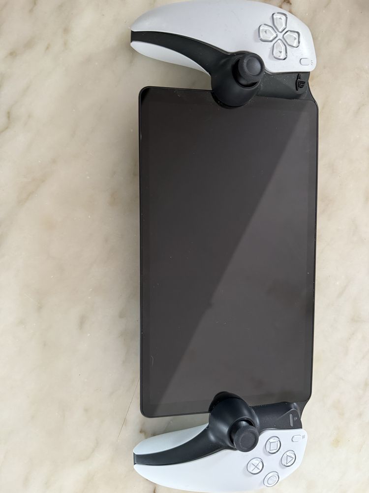 PlaySation 5 + PlayStation Portable