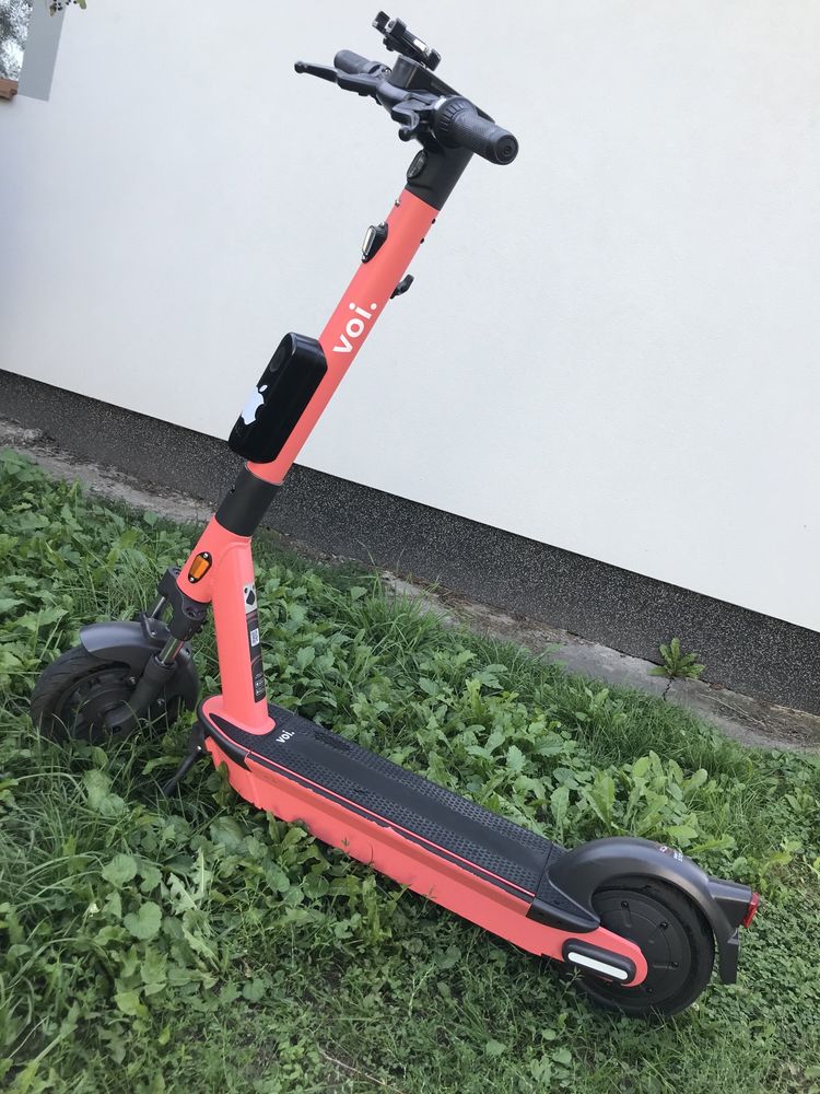 Електросамокат VOI Segway Ninebot Max Plus