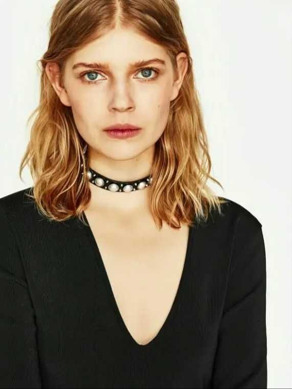 Colar choker Zara pele e pérolas