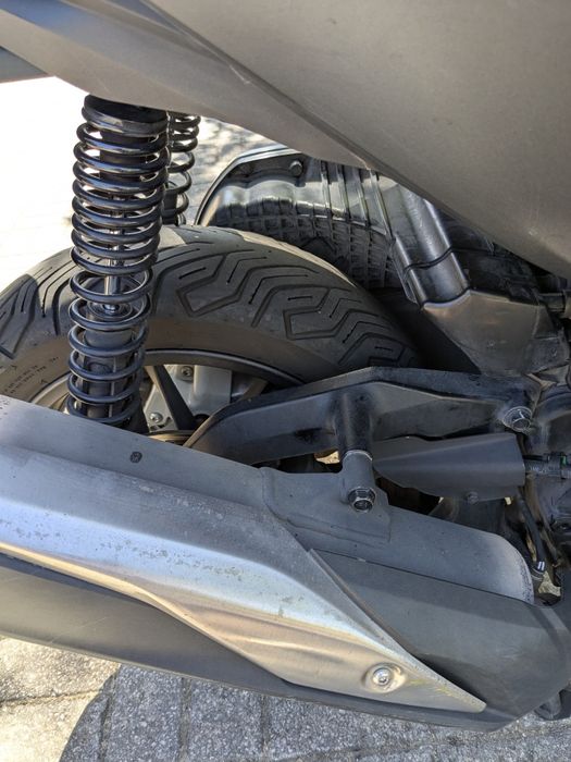 Honda Forza 300 de 2019 bom estado geral com extra