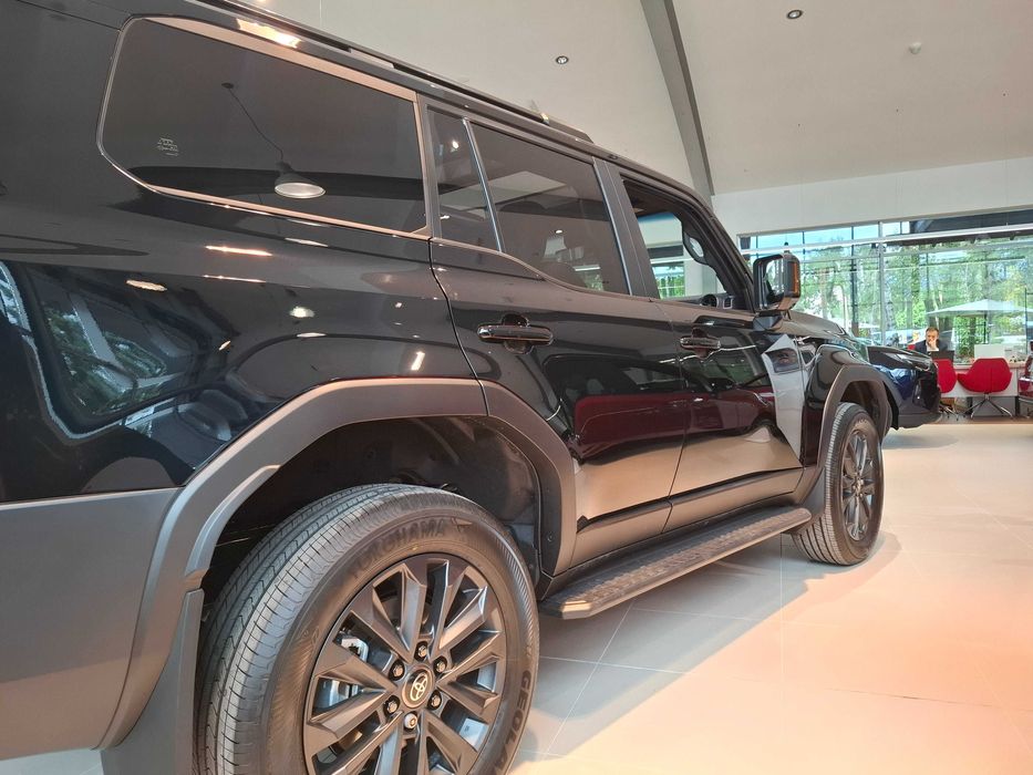 Wynajem Toyota Land Cruiser EXECUTIVE