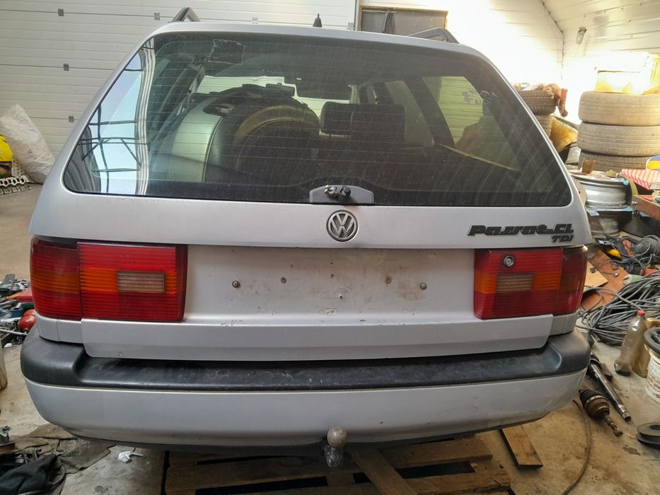 Четверть , кузовные детали пассат б4 универсал 1.9