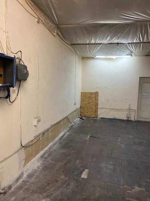 Склад з рампою, приміщення для виробництва