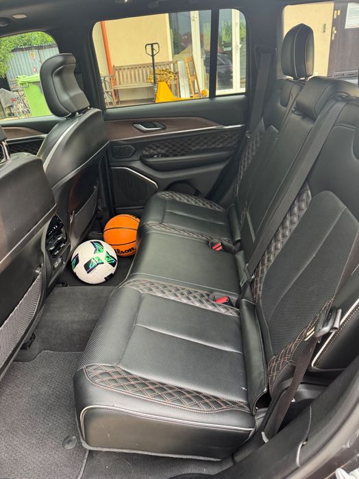 jeep grand cherokee summit 2022 3,6 FV23