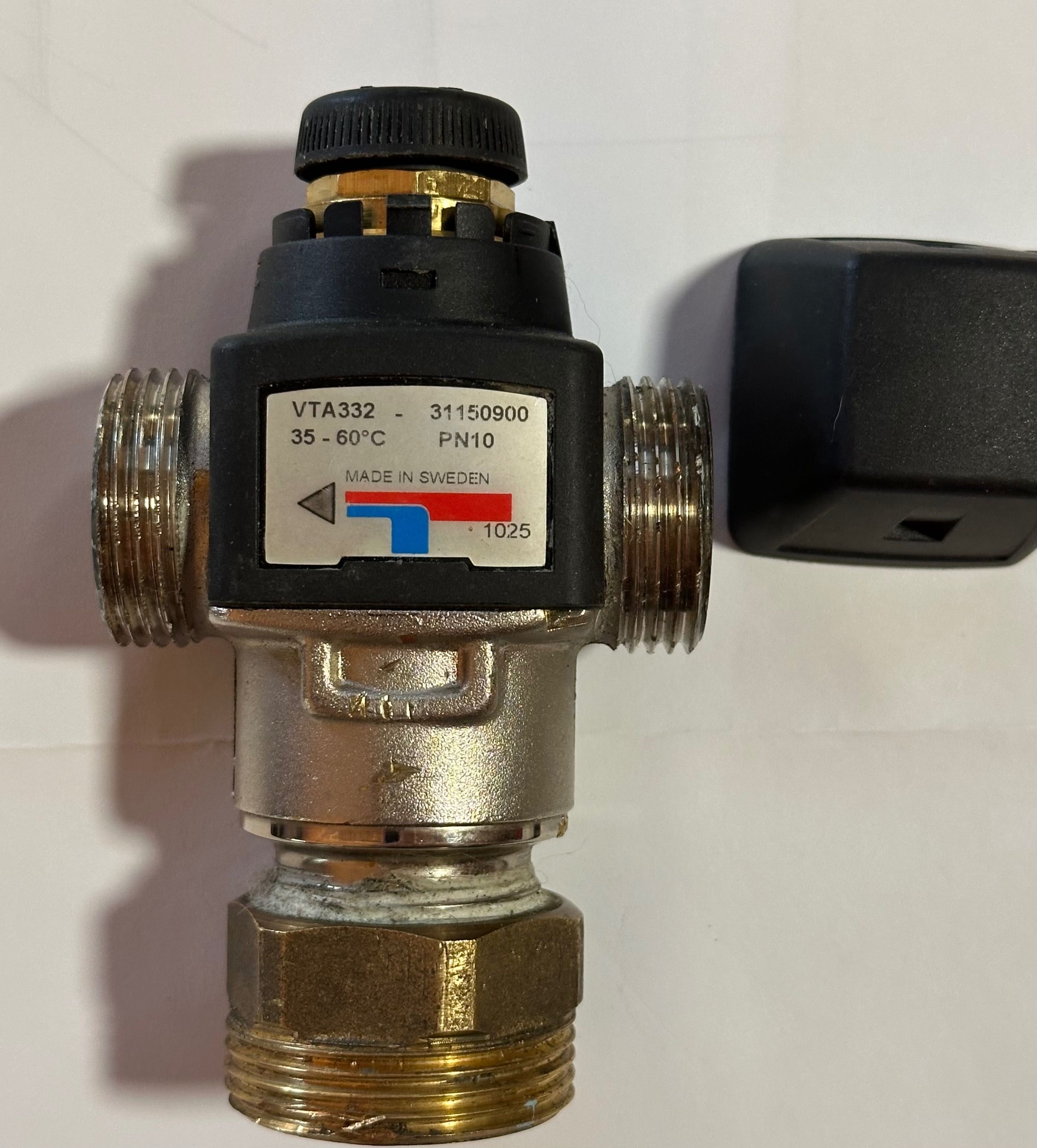 Zawór termostatyczny ESBE VTA332 zak.temp. 35-60st. PN10 1"