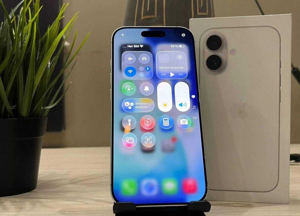 iPhone 17, 256 ГБ, SIM + eSIM