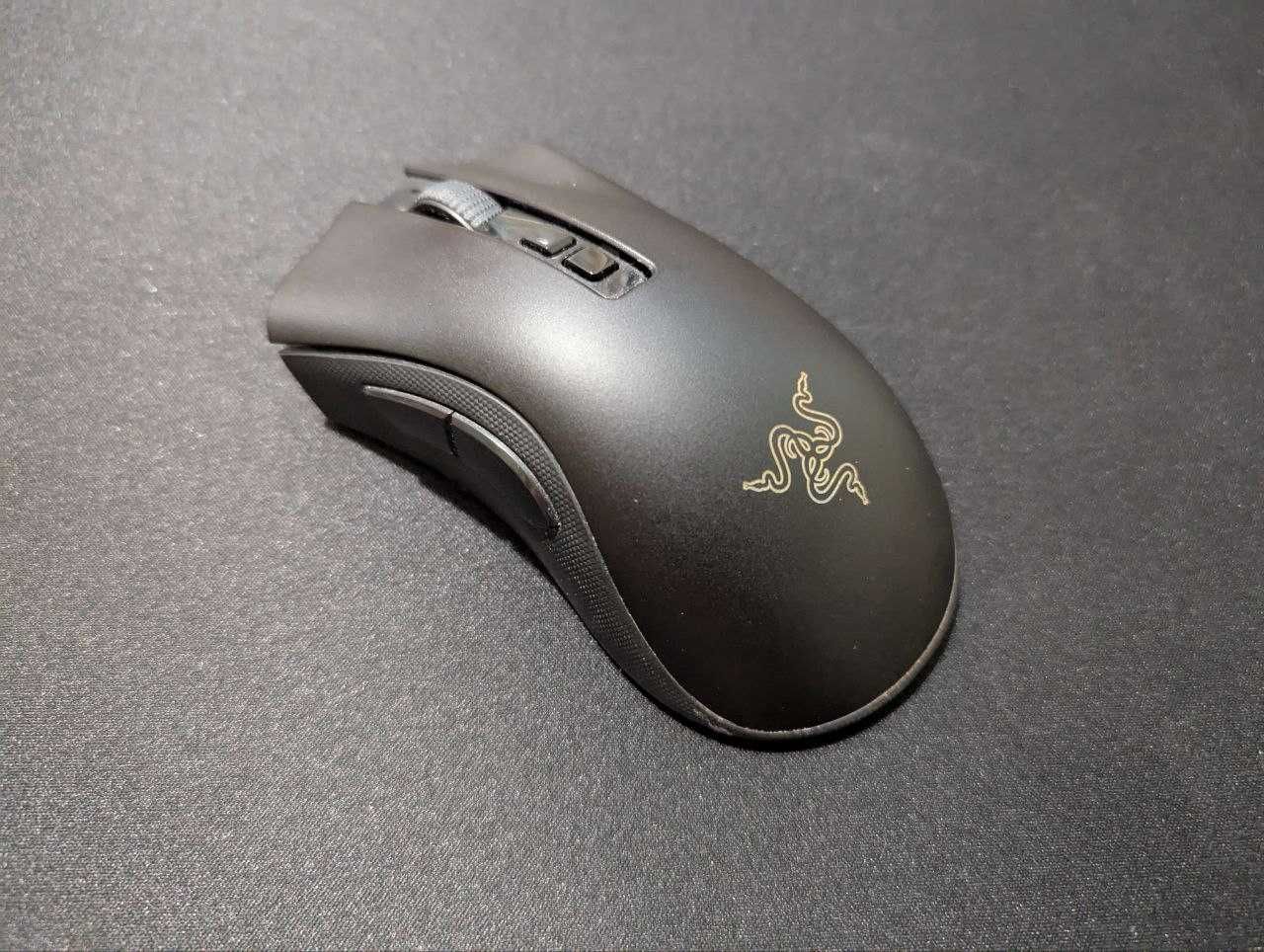 Ігрова мишка Razer DeathAdder V2 Pro Wireless та зарядна станція