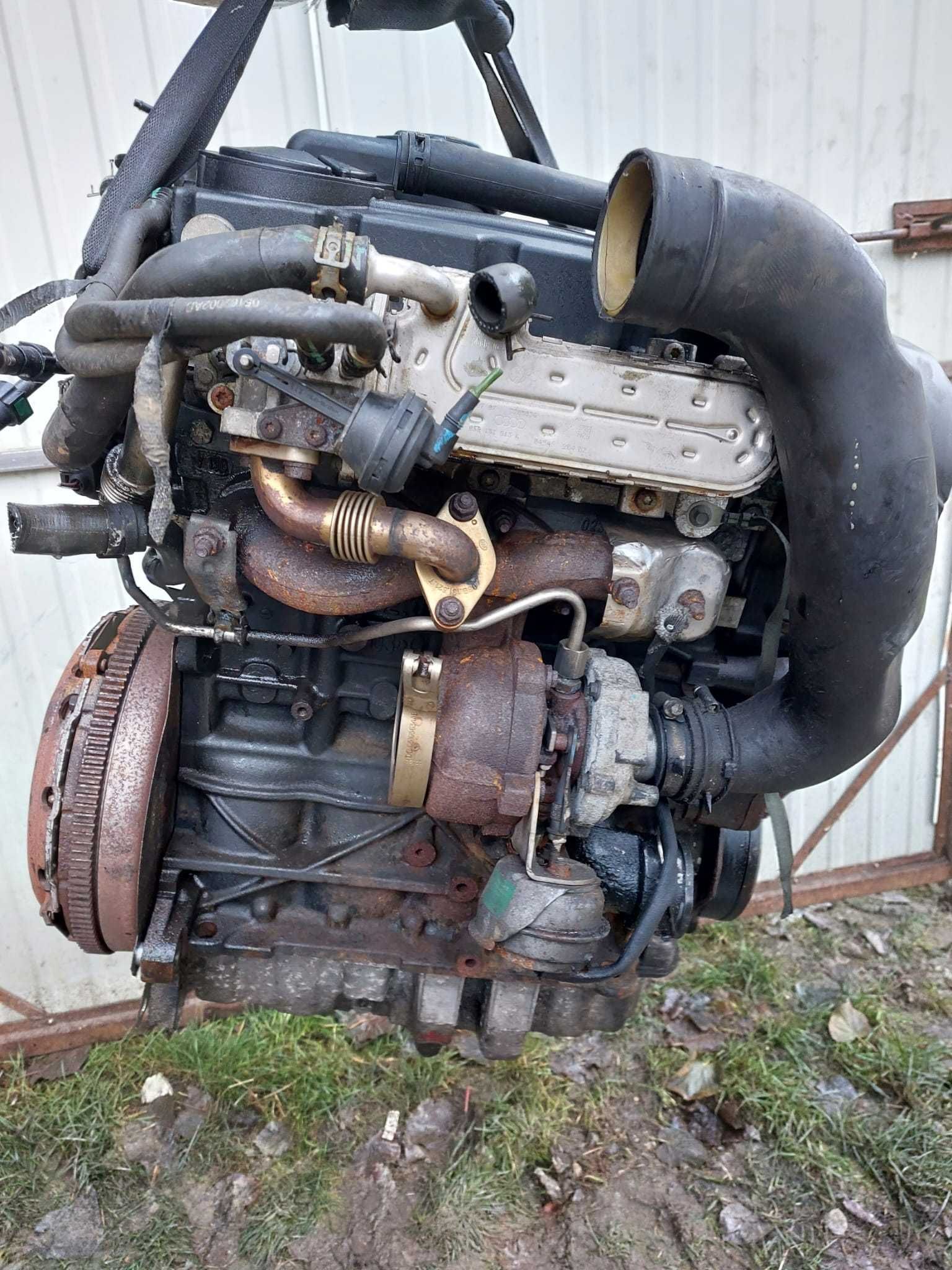 JEEP PATRIOT DODGE Silnik 2,0 CRD   BYL  kompletny   foto