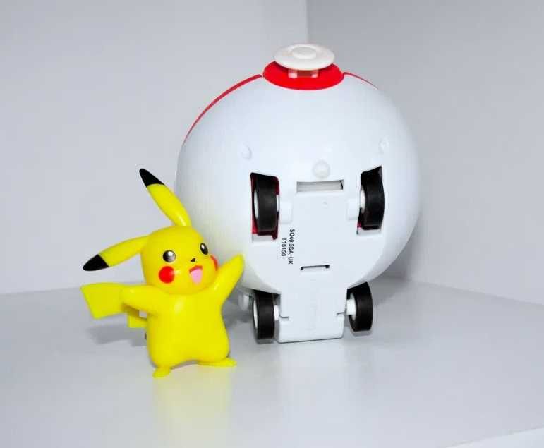 Conjunto de Pokebola + Pokemon Pikachu Original Nintendo Tomy