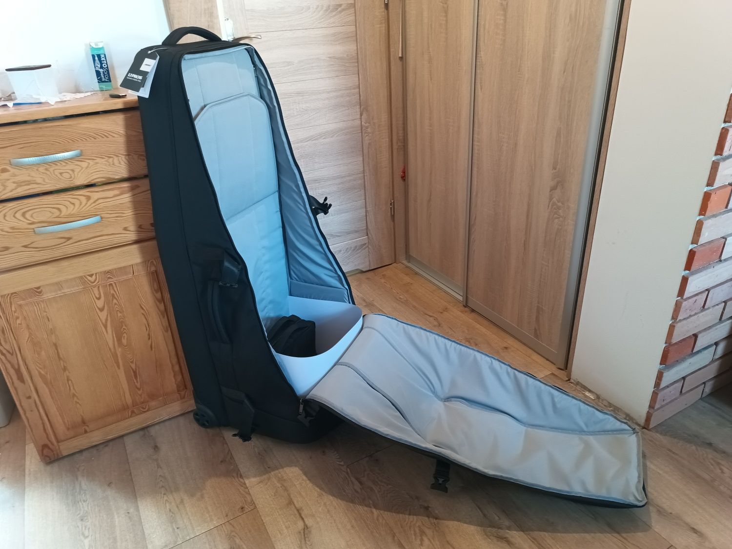 Bose L1 Pro16 System Roller Bag 2 kpl