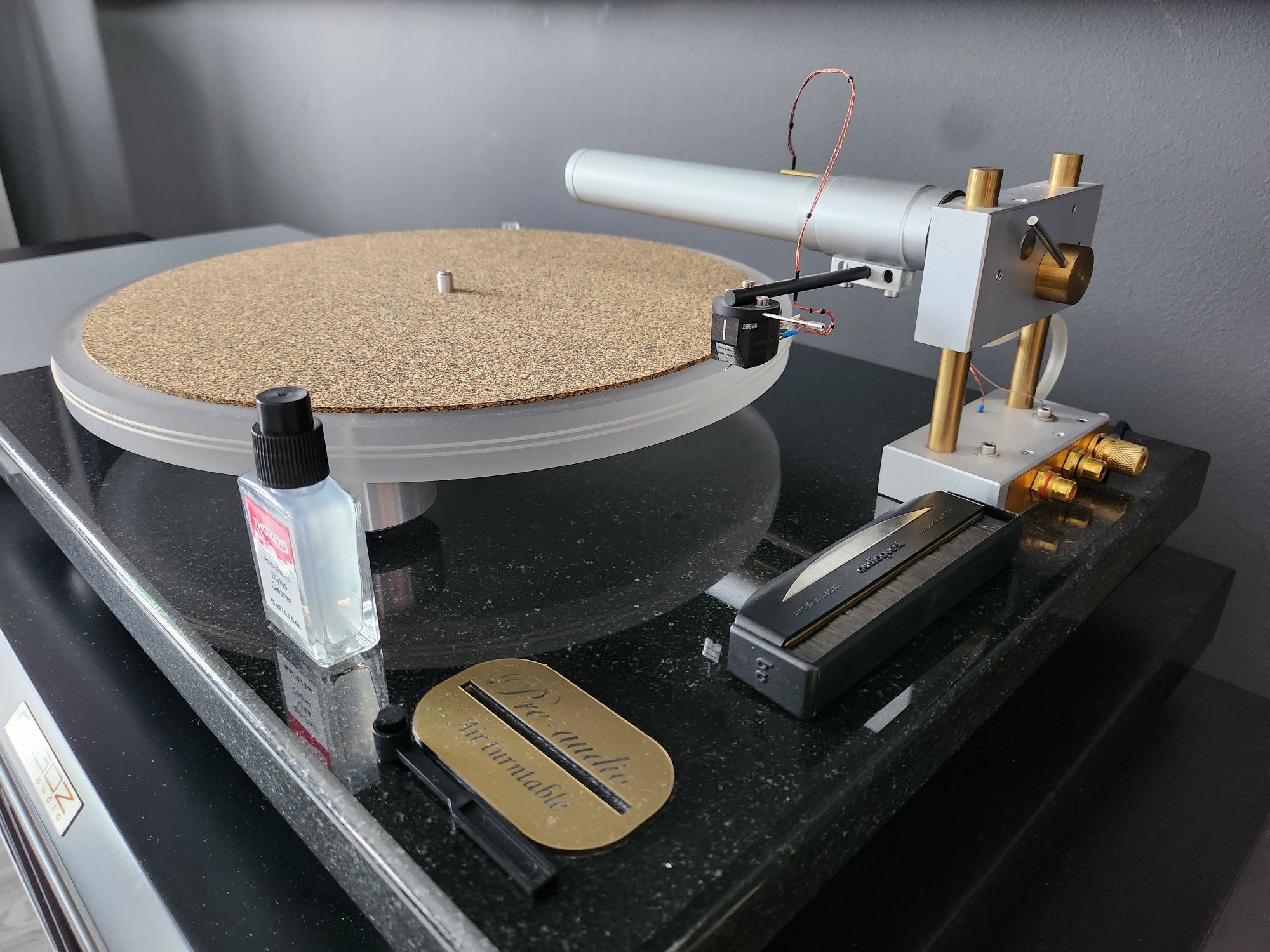Gramofon Pre-Adio tangencjalny wkładka Clearaudio Performer V2