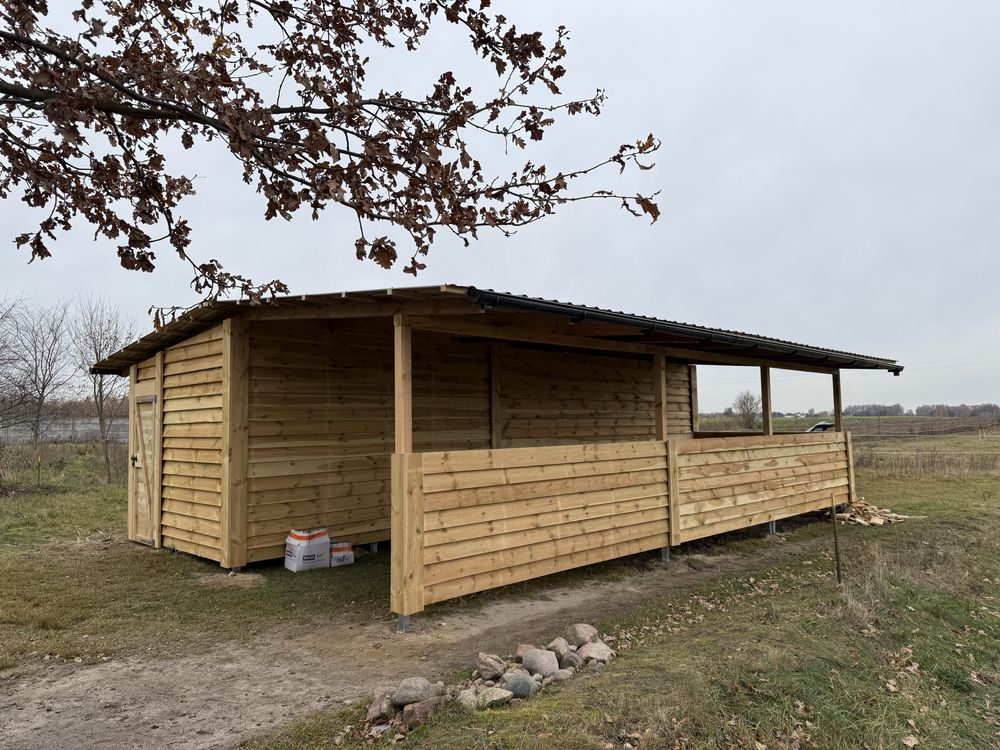 2 boksy 3m x 3m + 3mx4m + wiata 3m x 10m