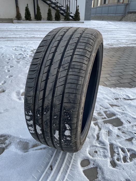 Всесезонка 235/40/19 шина 1 шт R19 покришка розпаровка одна