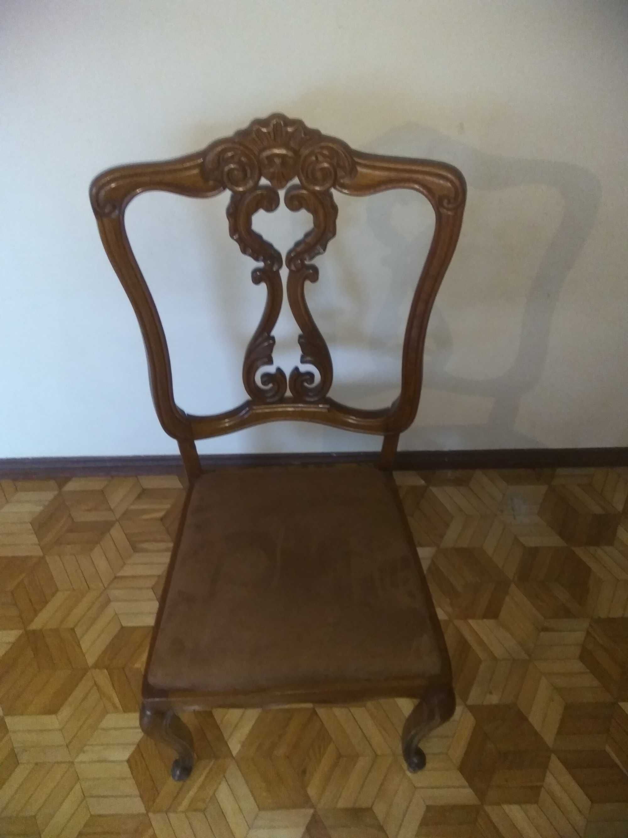 Stół ludwikowski z krzesłami