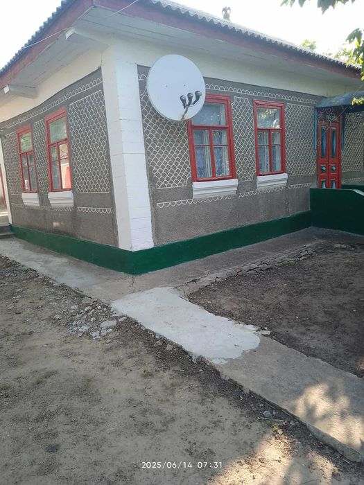 Продам Дім з меблями