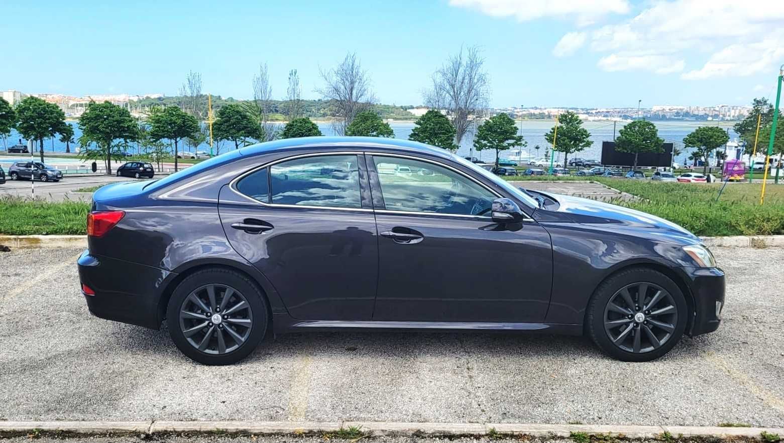Lexus IS 250 Aut. Premium V6 – 208 CV