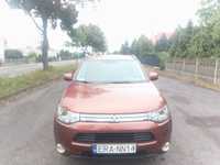 Mitsubishi Outlander 2012r. 2.0 Ben.+ Gaz. 7 osób