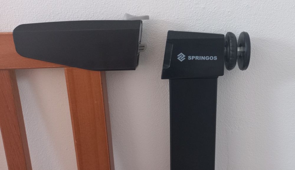 Bramka zabezpieczająca na drzwi schody Springos