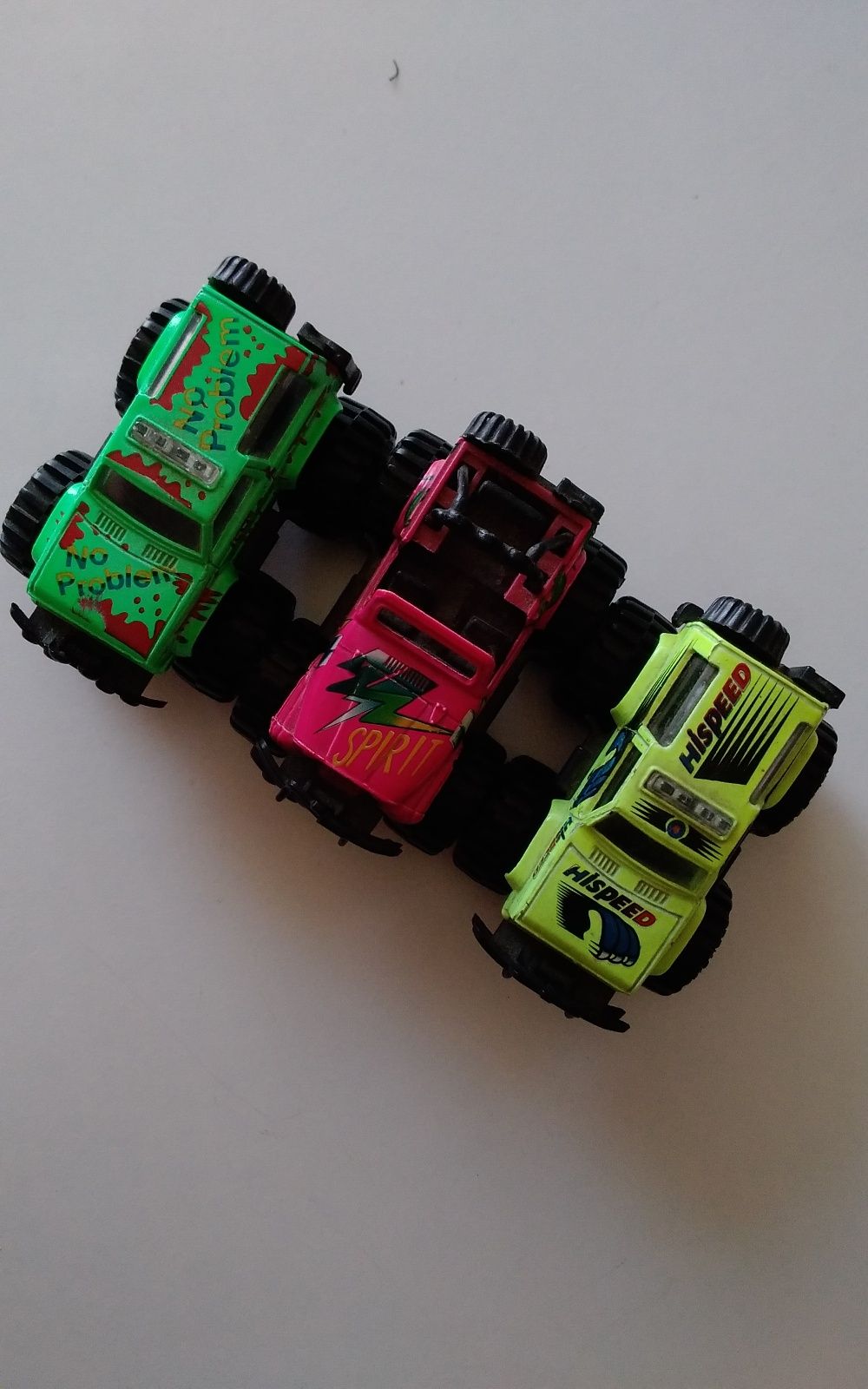 Brinquedos: Lote 3 carrinhos/jipes Hispeed, No Problem & Spirit