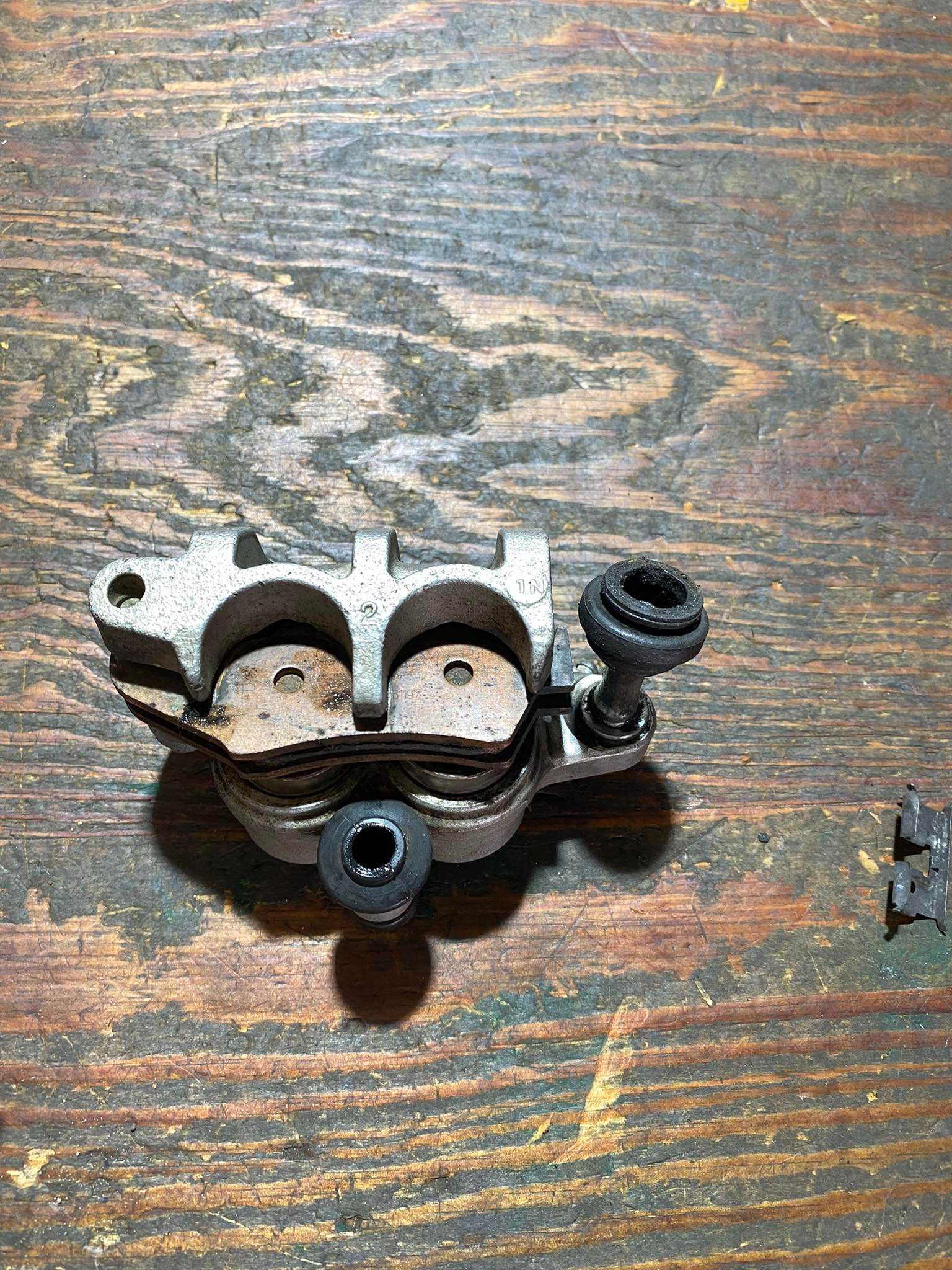 nissin zacisk jarzmo przod przed kawsaki kxf 250 / 450 klx 450 r 10-23