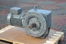 Motoreduktor kątowy 7.5kw. 23obr./min.. Firmy SEW
