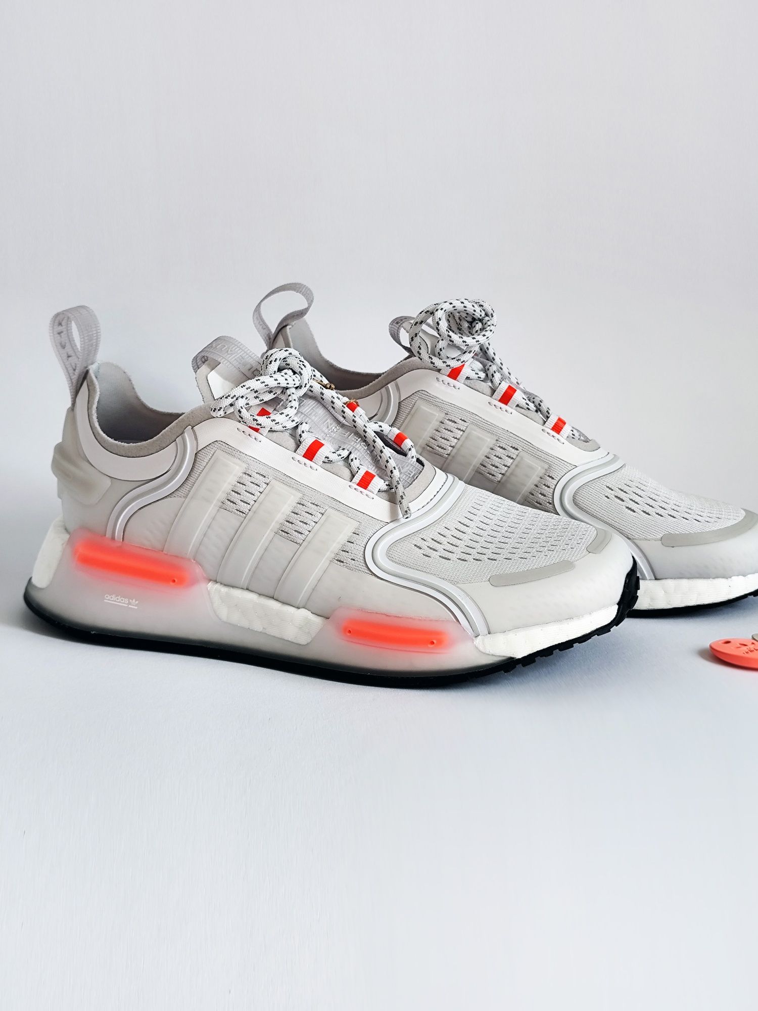 buty Adidas NMD_V3.  r.38 2/3 Oryginalne Nowe !