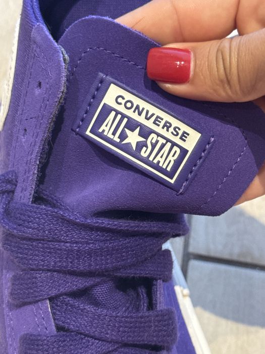 Converse novas, usadas apenas uma vez