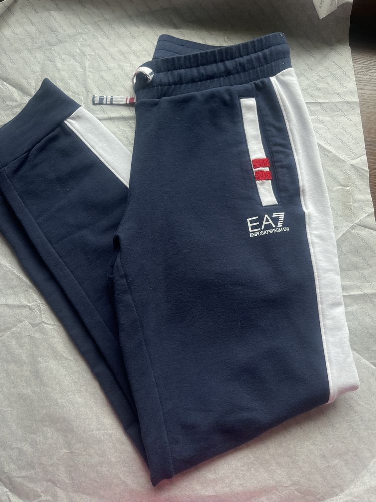 Костюм emporio armani