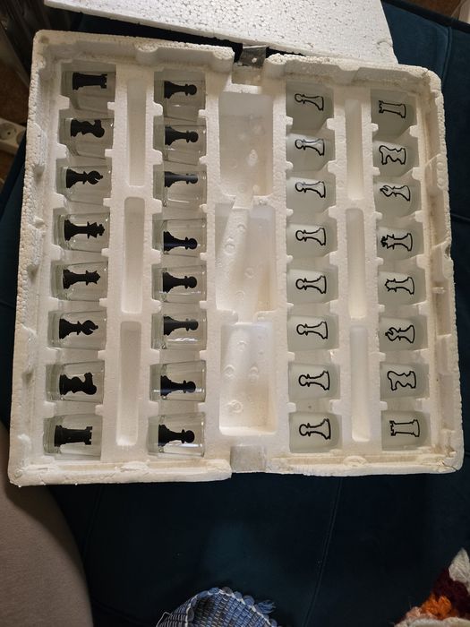 Jogo de xadrez de vidro NOVO