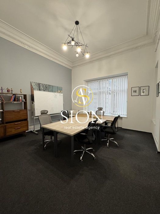 Продаж офісу 123 м2, Печерськ, Липки, Грушевського 16, навпроти ВР