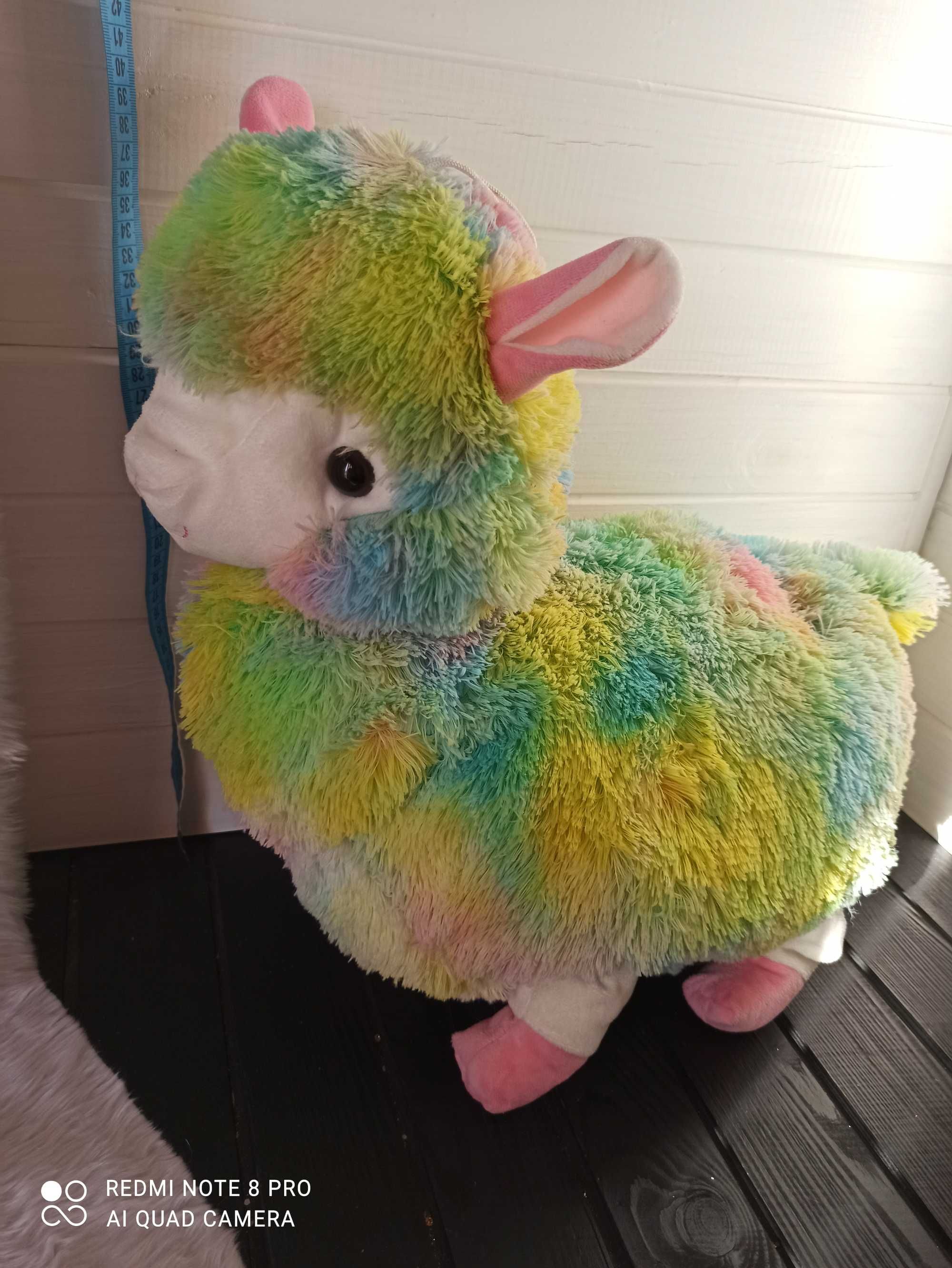 Велика кольорова лама овечка вівця овца баранчик