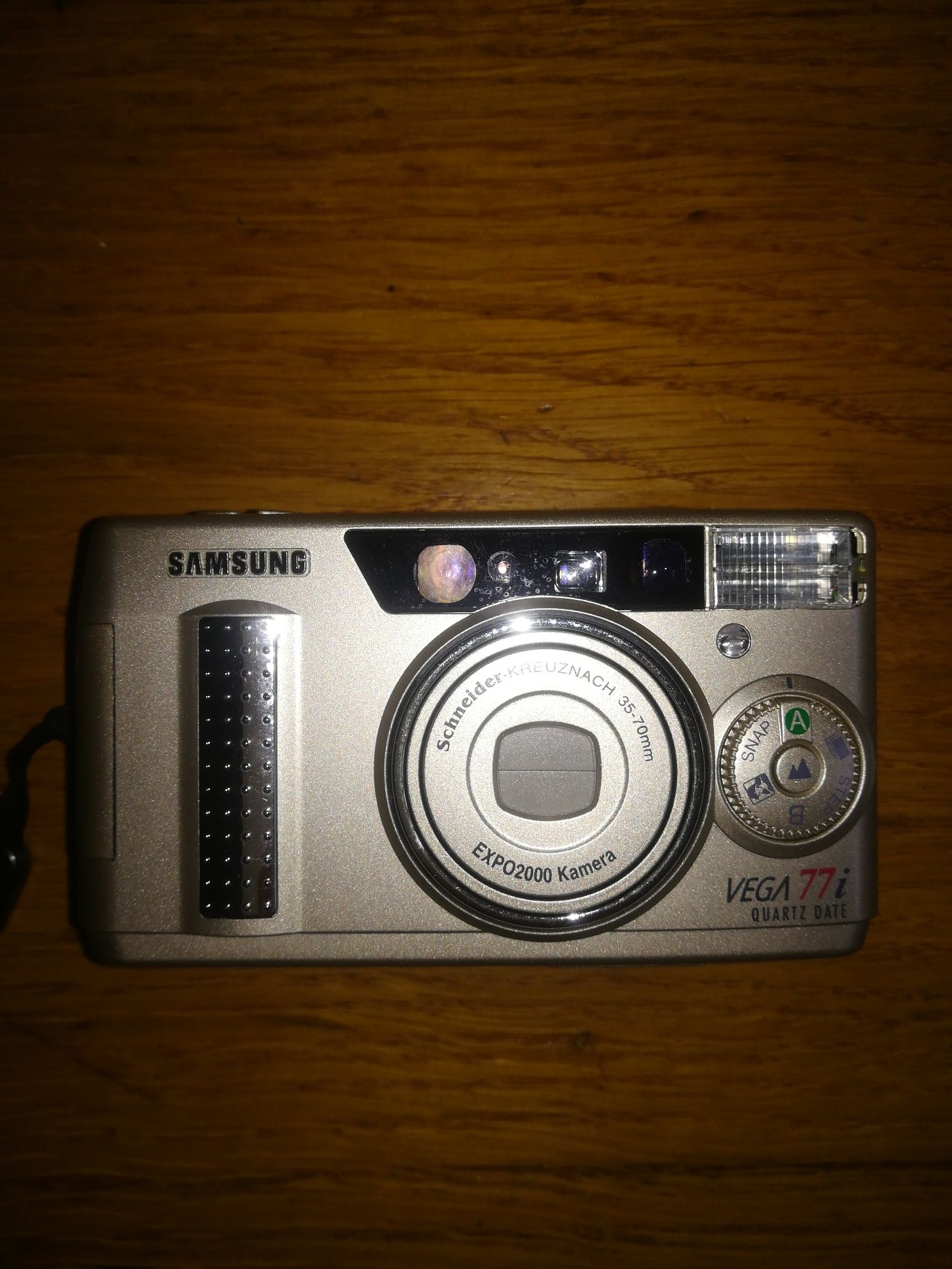 Aparat analogowy Samsung Vega 77i