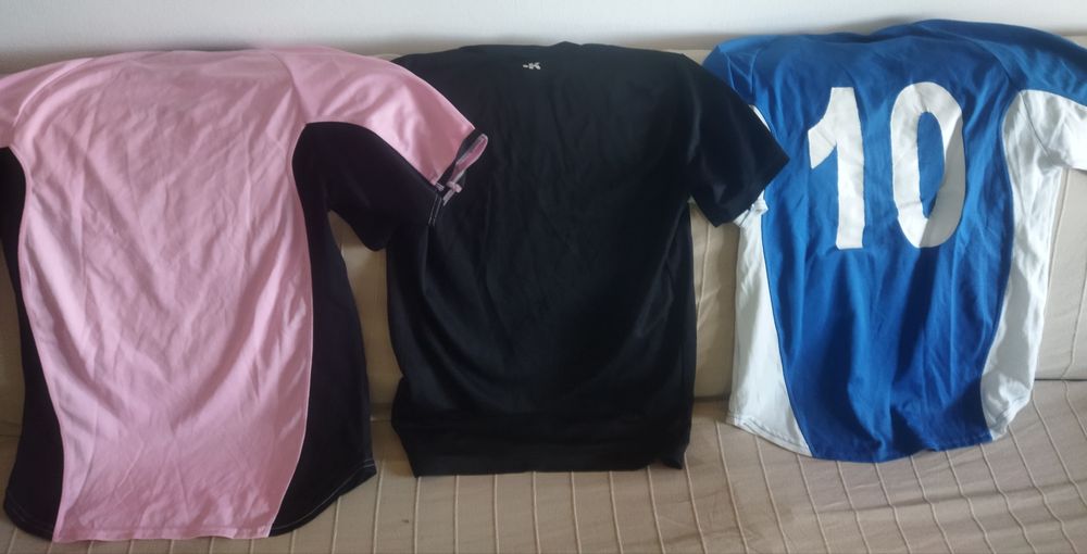 T-shirts de futebol Kipsta