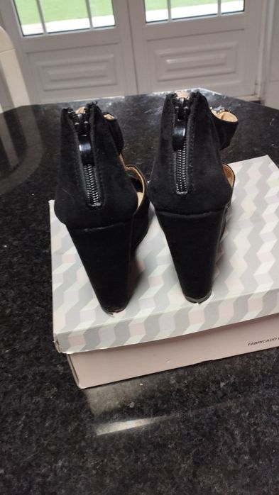 Sapatos pretos tam. 36