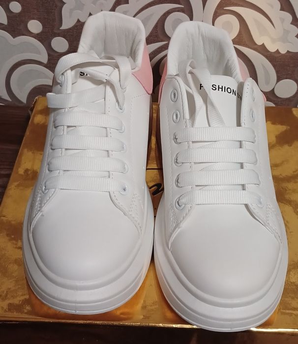 Кроссовки 41размер