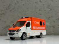 Siku Mercedes- Benz Sprinter Ambulance karetka