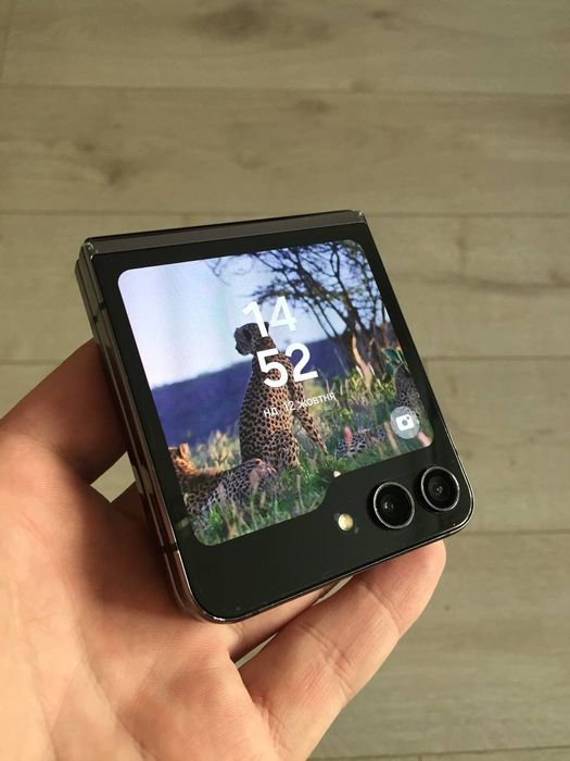 Samsung Z Flip 5 , 8/256