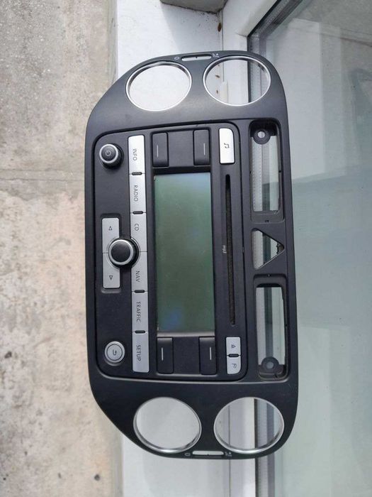 Vw Golf PlUs Накладка карты багажника рамка магнитола