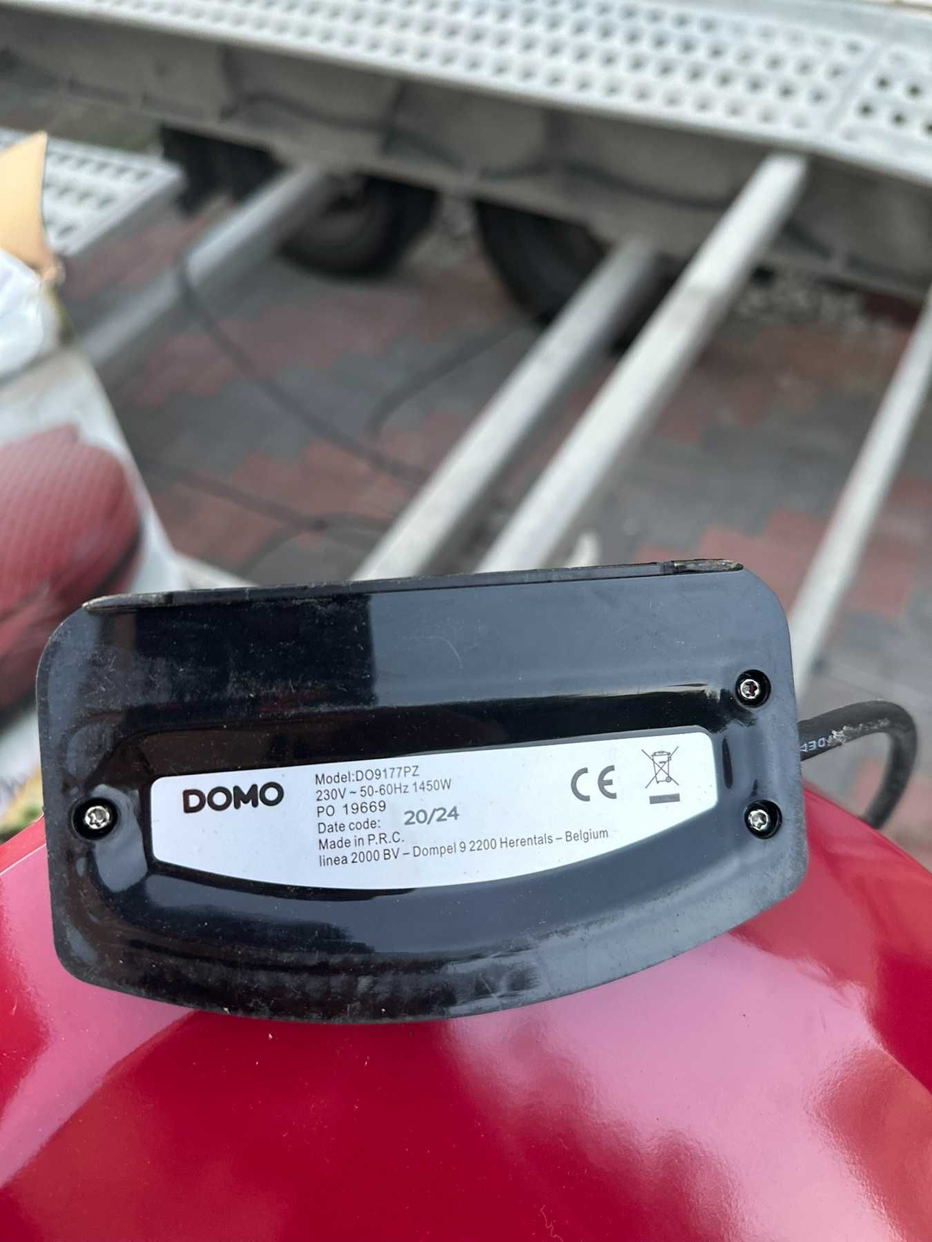 Піца мейкер електрична 1450 Вт  Domo My Express DO9177PZ НОВА Є ДЕФЕКТ