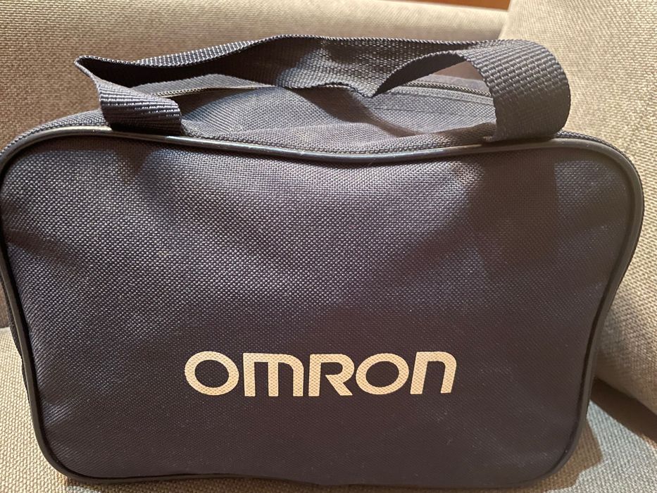 Інгалятор небулайзер компресорний  Omron CompAIR (NE-C28