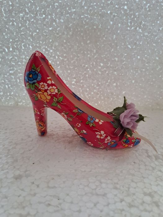 Туфелька на каблуке