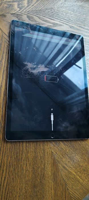 Apple A1652 iPad Pro Wi-Fi 4G 128GB