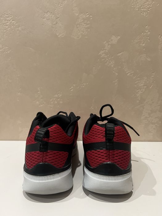 Кросівки skechers equalizer