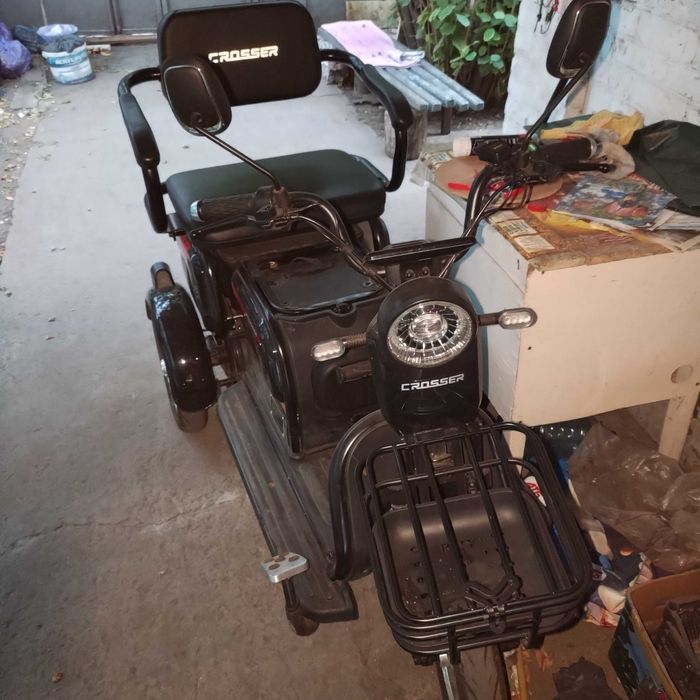 Продаеться трехкалесный