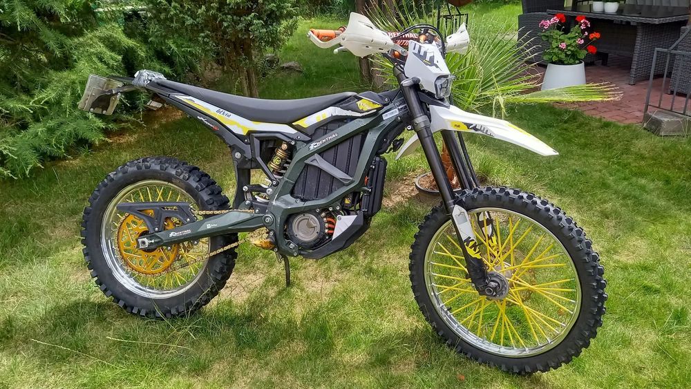 Surron Ultra-Bee Surron Ultra Bee z homologacją doinwestowany