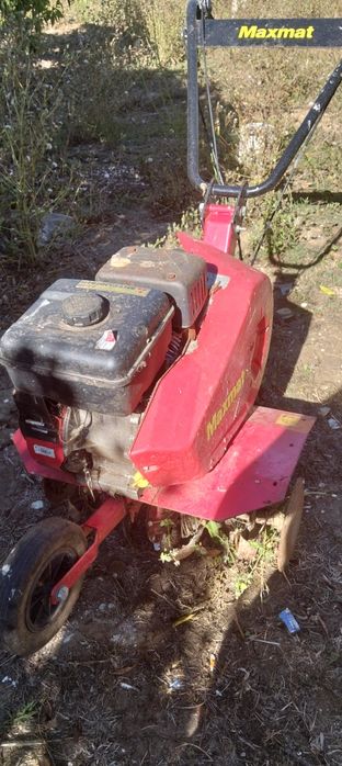 Moto enchada.   Seminova.