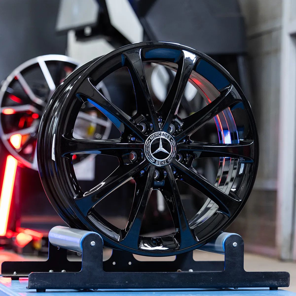 ORYGINALNE Felgi aluminiowe Mercedes 17" Klasa A B C V CLA GLA GLB