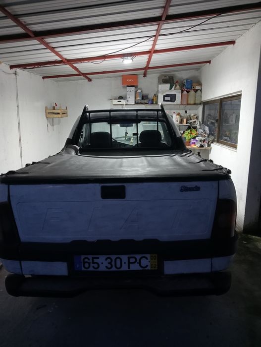 Carrinha Fiat Strada