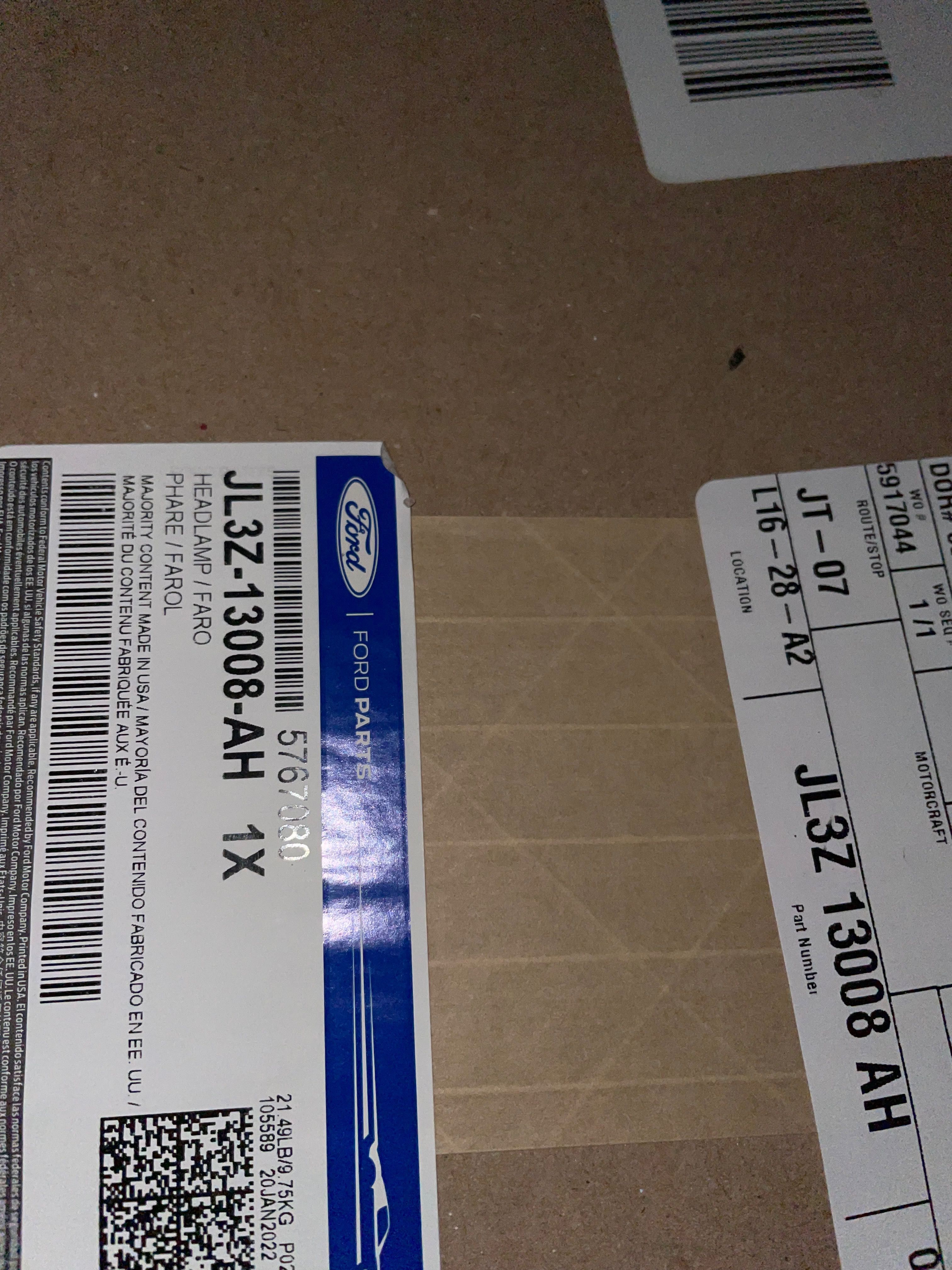 Ford F150 Lampy LED  oraz zwykle zarowki Nowe 2018-20 rok